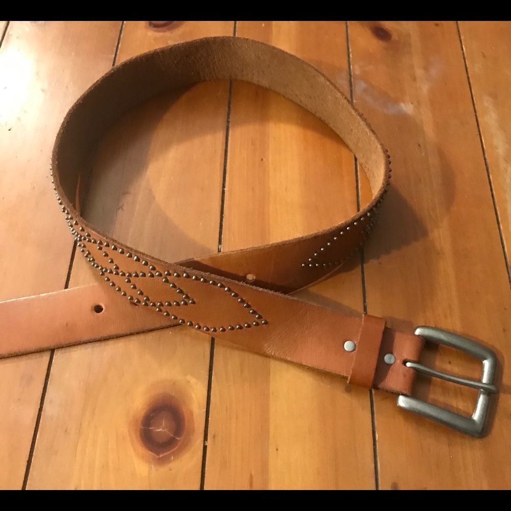 Old Navy Genuine Leather Studded M Belt - Picture 8 of 8